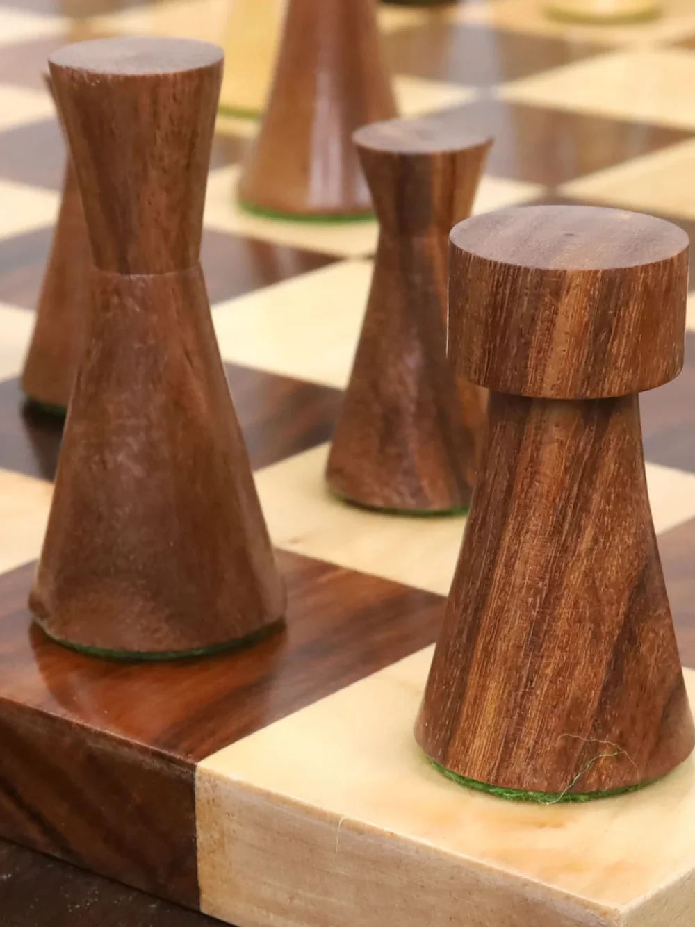 3.4" Minimalist Tower Series Weighted Chess Set - Golden Rosewood Pieces, Board & Box - Image 6