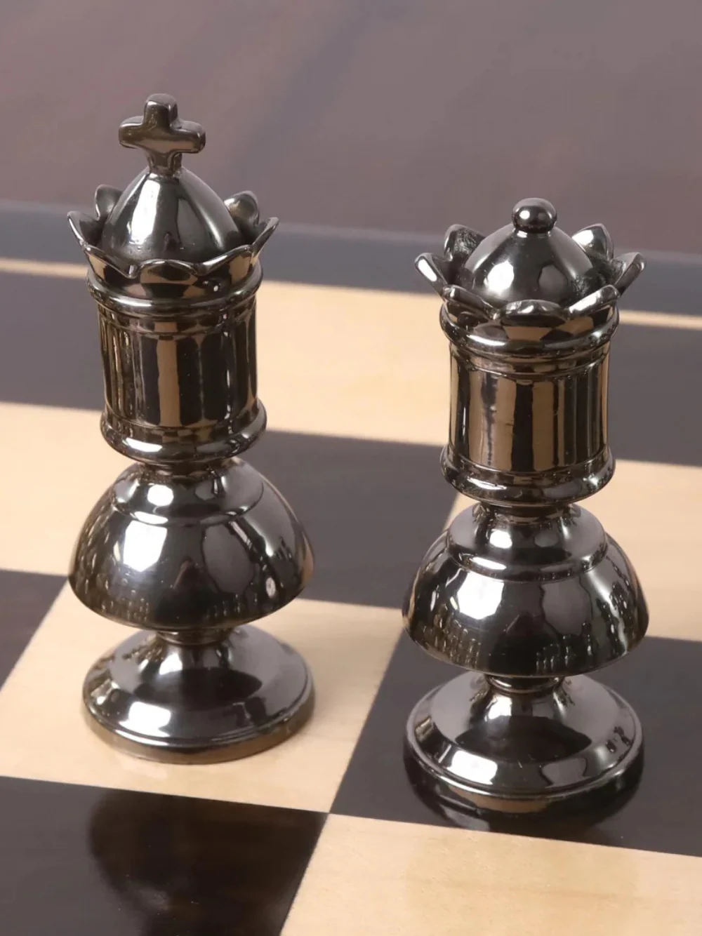 3.4" Victorian Series Brass Metal Luxury Chess Set - Pieces Only - Metallic Gold & Grey - Image 7