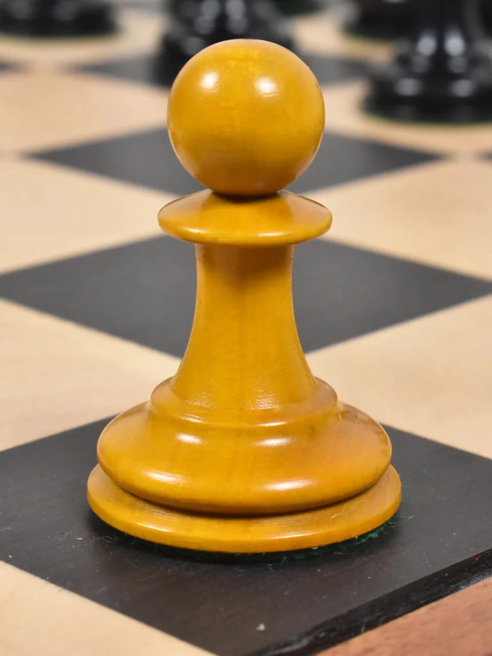 1852-55 Harrwitz Staunton Chess Pieces Antiqued Boxwood and Ebony - 3.5" King - Image 4