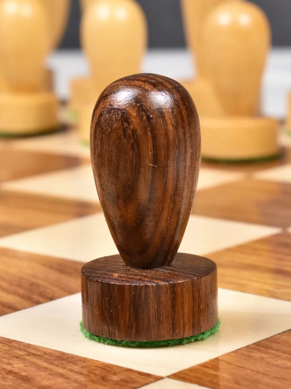 3.9" Minimalist Berliner Chess set - Image 7