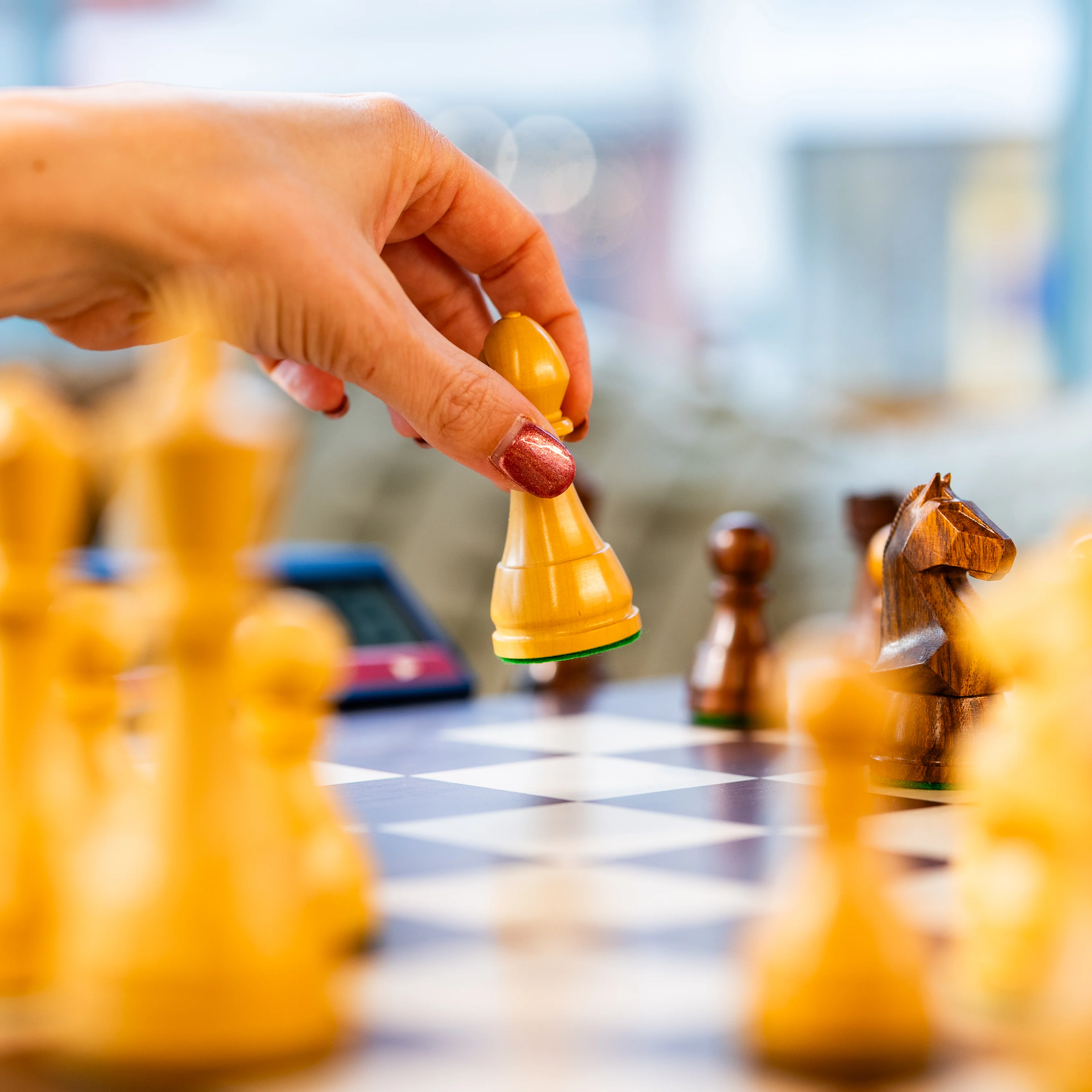 DGT Modern Wooden Chess Pieces - Image 7