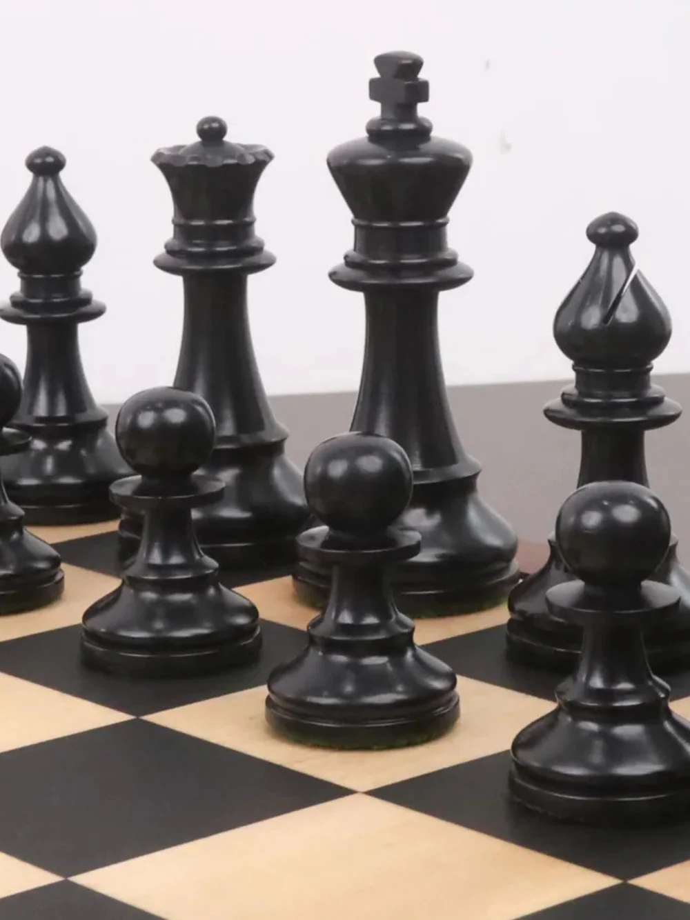 French Grandmaster Staunton Chess Pieces – Antiqued Boxwood - Image 5