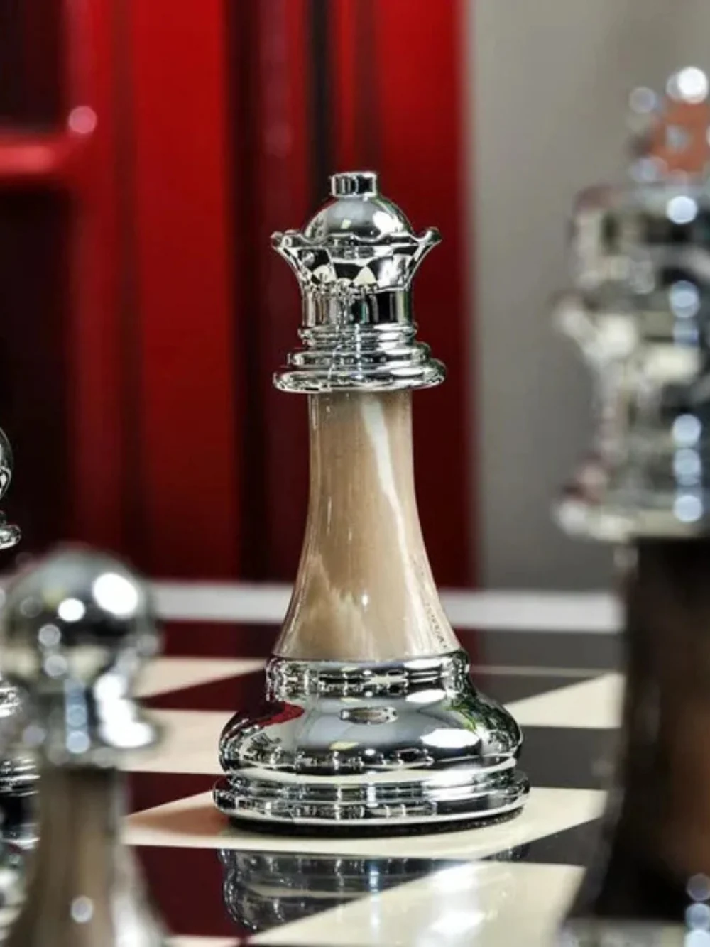 The Contemporary Series Plastic Chess Pieces - 3.5" King - Image 5