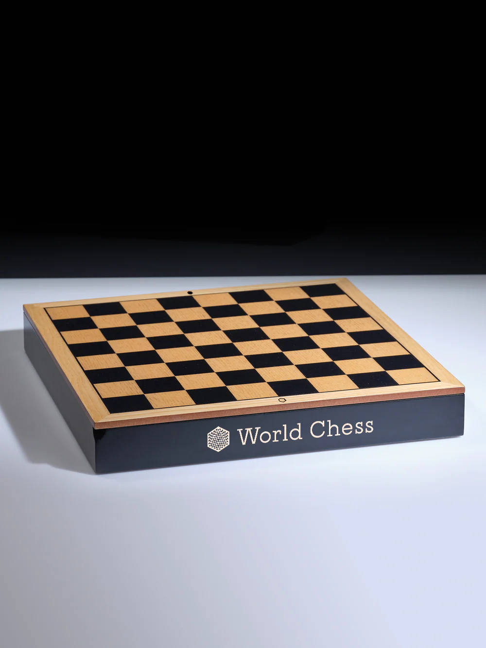 World Chess Cabinet Set with Drawer - Image 3