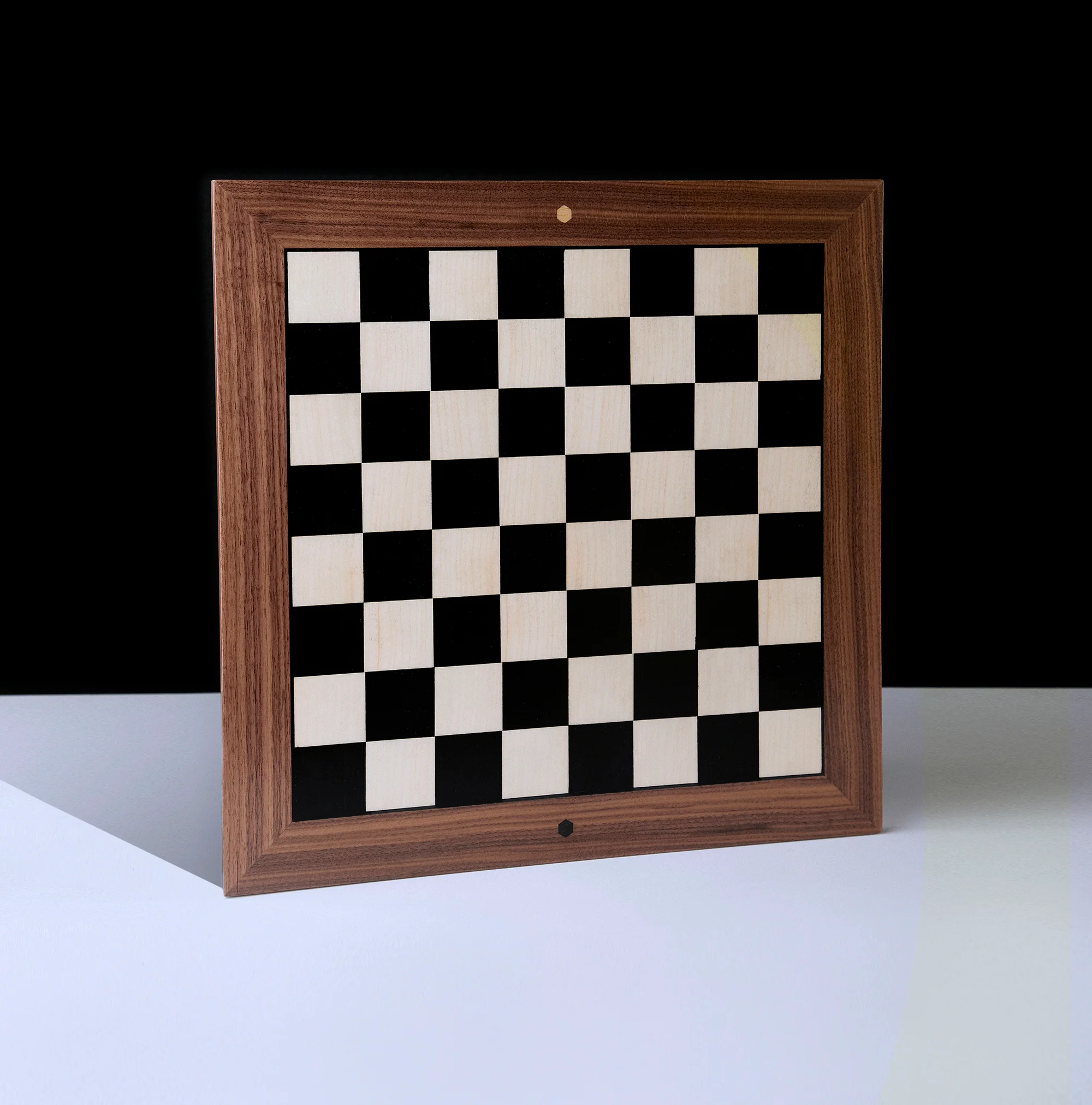World Chess Set (Home Edition in Black and White) - Image 6
